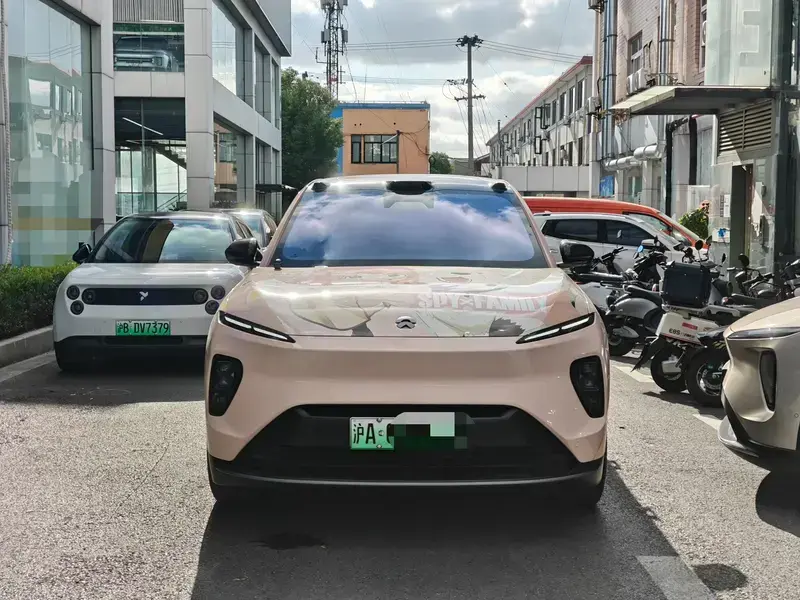 2023 Nio ES8 с пробегом 32 400 км
