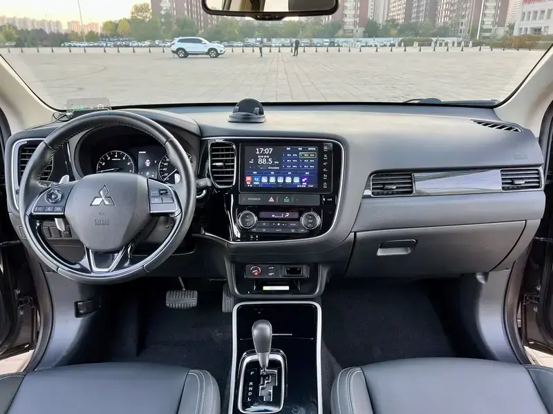 2019 Mitsubishi Outlander с пробегом 60 000 км