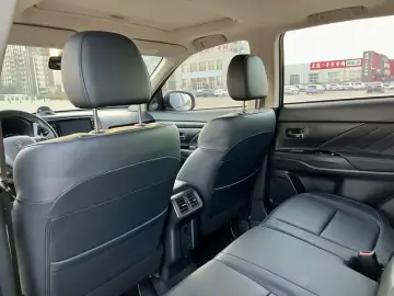 2019 Mitsubishi Outlander с пробегом 60 000 км