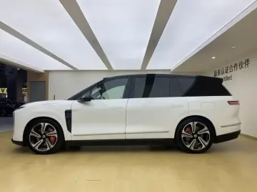 2026 Nio ES8 с пробегом 30 000 км