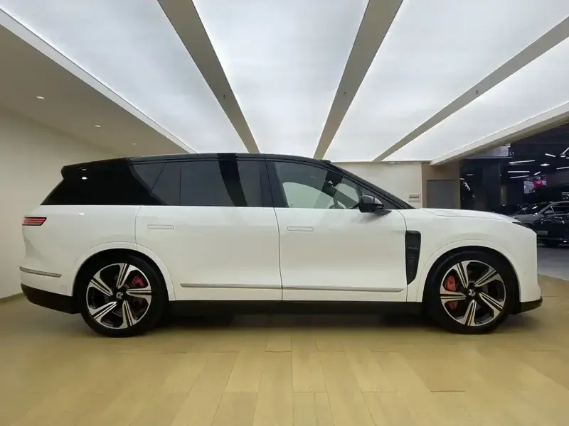 2026 Nio ES8 с пробегом 30 000 км