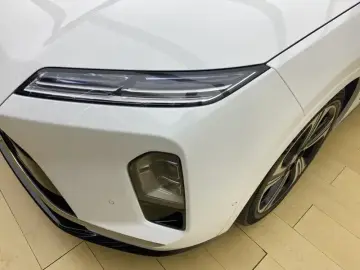 2026 Nio ES8 с пробегом 30 000 км