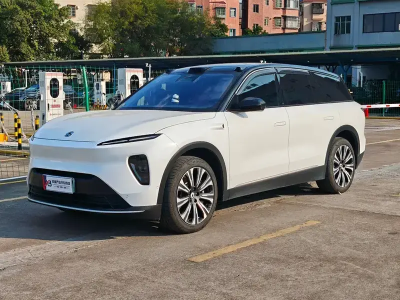 2024 Nio ES8 с пробегом 28 800 км