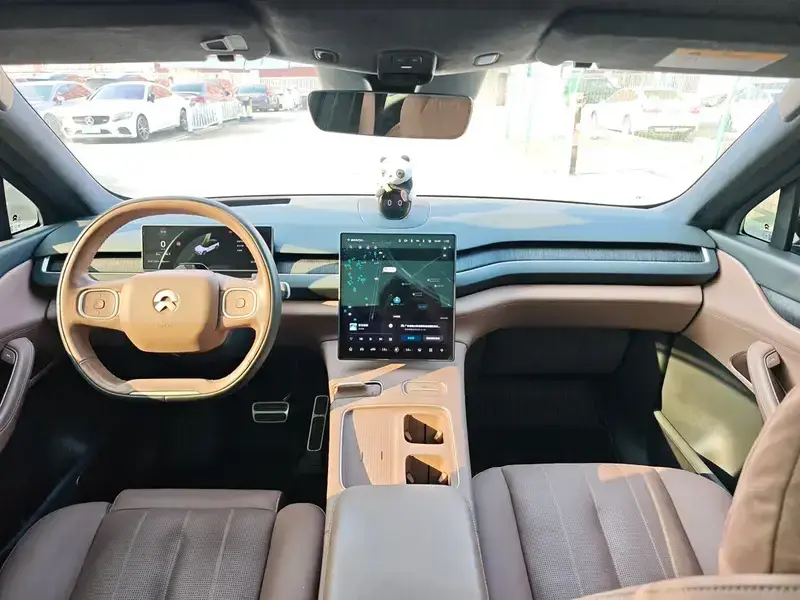 2024 Nio ES8 с пробегом 28 800 км