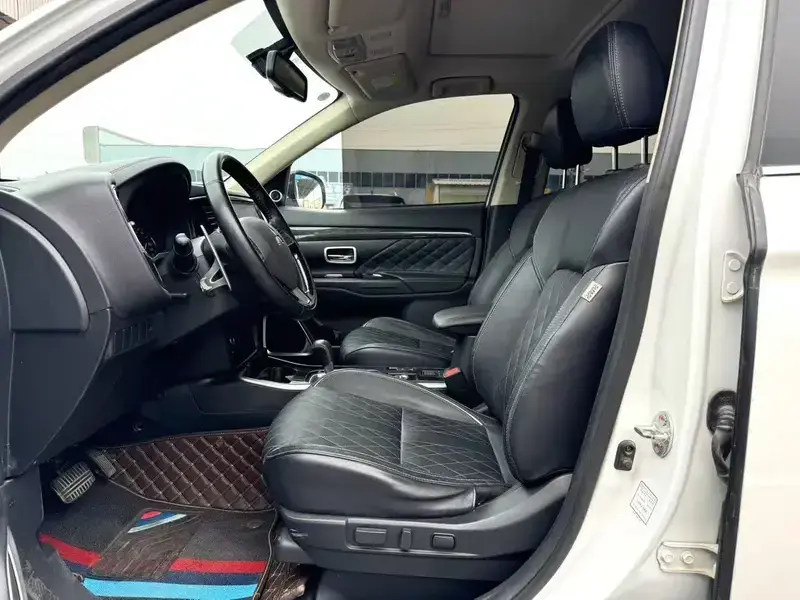 2021 Mitsubishi Outlander с пробегом 58 000 км