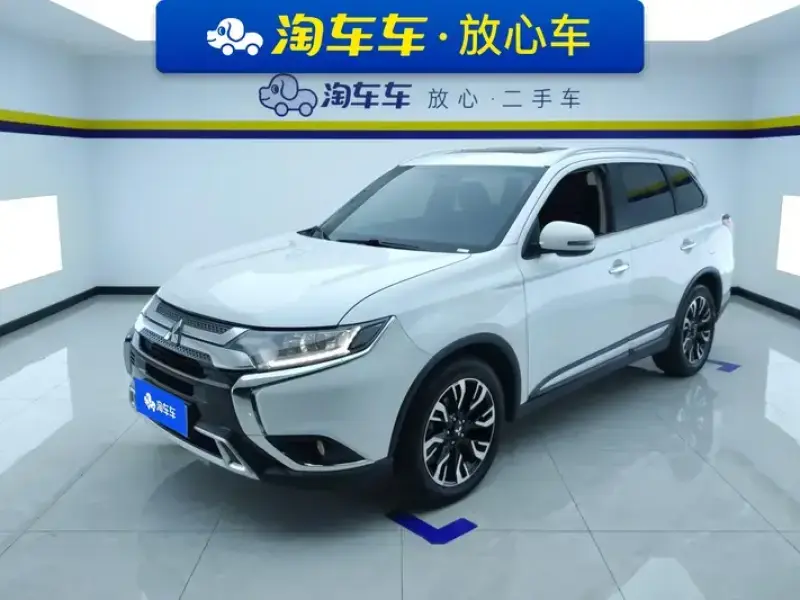 2020 Mitsubishi Outlander с пробегом 97 000 км