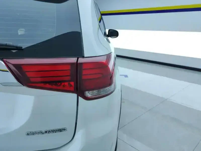 2020 Mitsubishi Outlander с пробегом 97 000 км
