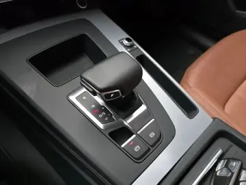 2022 Audi Q5 с пробегом 59 194 км