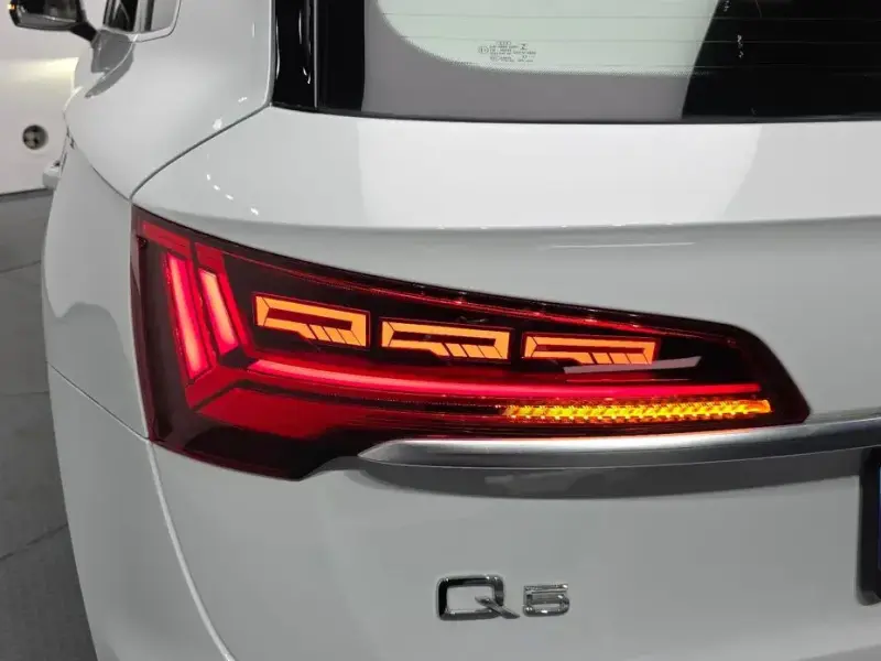 2023 Audi Q5 с пробегом 32 148 км