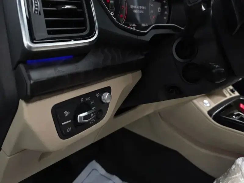 2023 Audi Q5 с пробегом 32 148 км