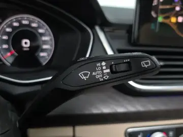 2023 Audi Q5 с пробегом 32 148 км