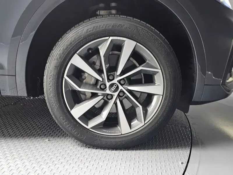 2022 Audi Q5 с пробегом 65 982 км