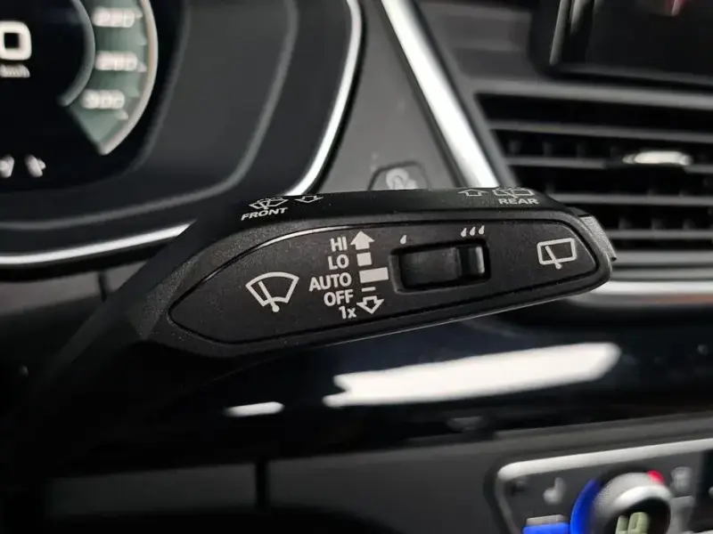 2021 Audi Q5 с пробегом 107 930 км