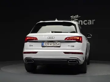 2021 Audi Q5 с пробегом 72 054 км