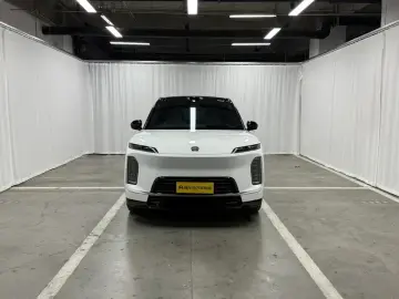 2026 Nio ES9 с пробегом 8 100 км