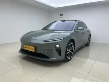 Nio ET5