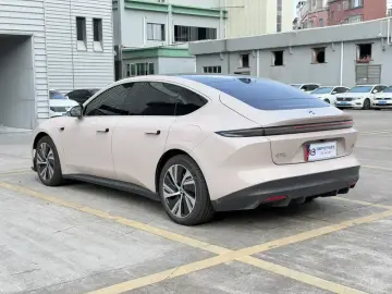 2024 Nio ET5 с пробегом 25 000 км