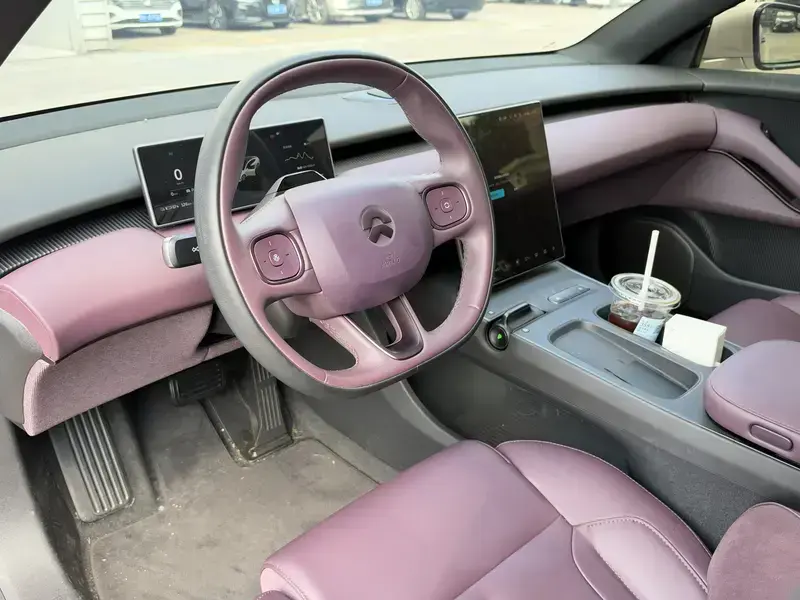 2024 Nio ET5 с пробегом 25 000 км