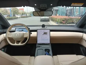 2022 Nio ET5 с пробегом 78 000 км