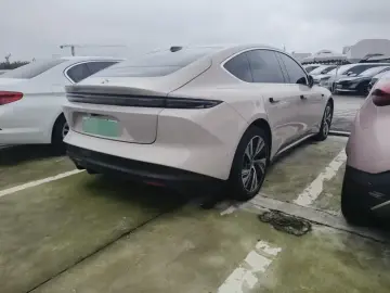 2022 Nio ET5 с пробегом 77 000 км