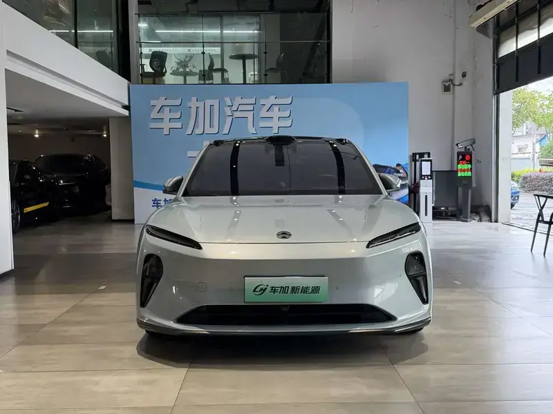 2022 Nio ET5 с пробегом 67 500 км