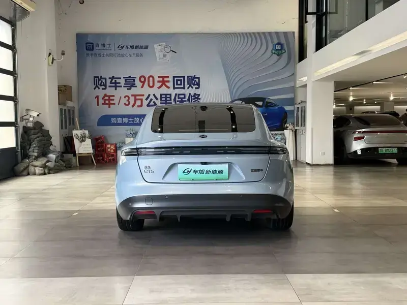 2022 Nio ET5 с пробегом 67 500 км