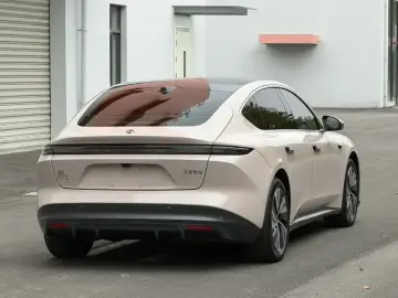 2022 Nio ET5 с пробегом 34 000 км
