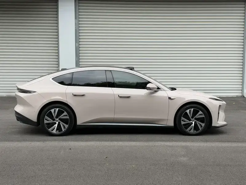 2022 Nio ET5 с пробегом 34 000 км