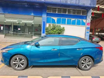 2019 Nissan Bluebird с пробегом 100 000 км