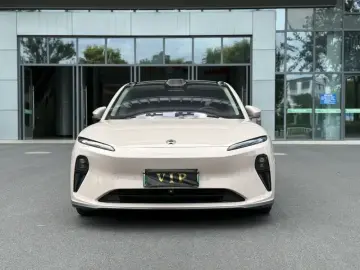 2022 Nio ET5 с пробегом 58 000 км
