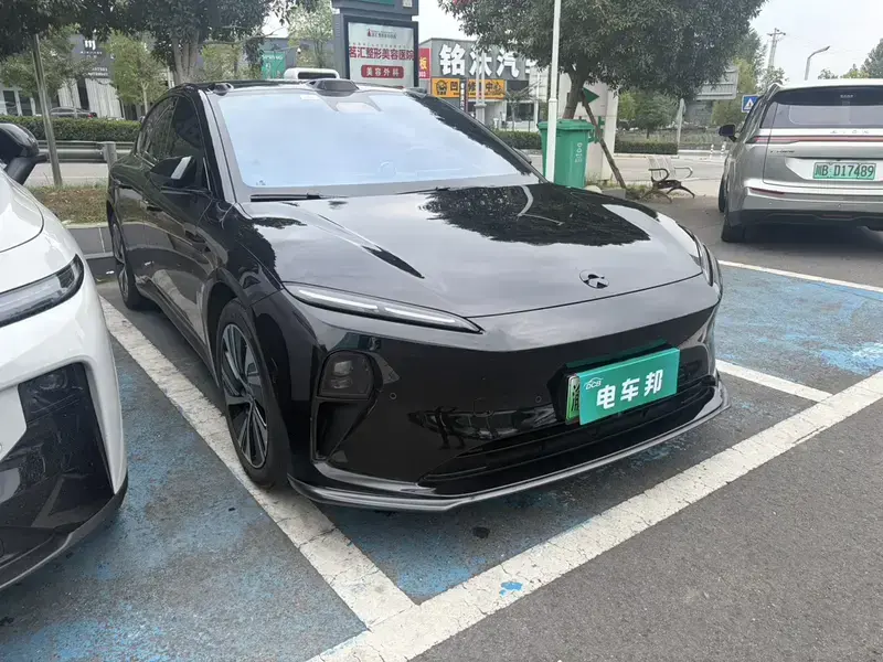 2024 Nio ET5 с пробегом 33 000 км