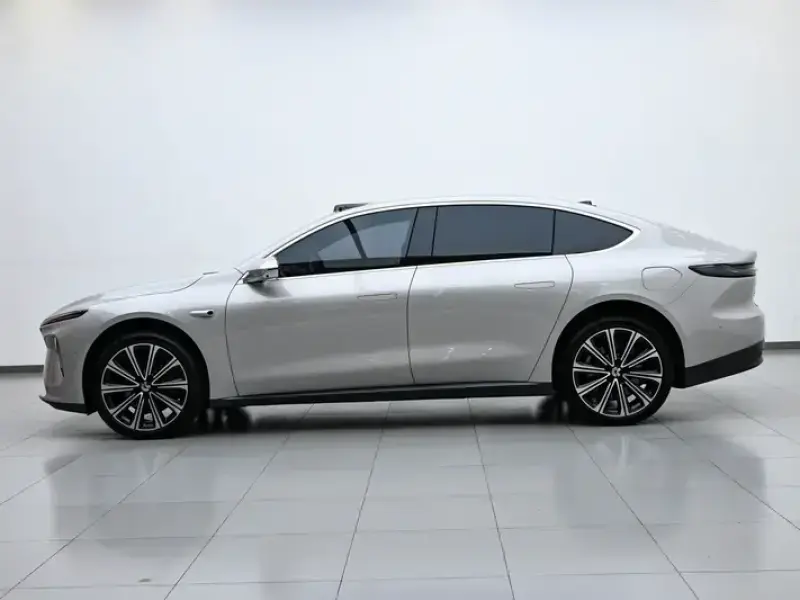 2024 Nio ET7 с пробегом 9 700 км