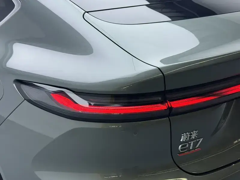 2023 Nio ET7 с пробегом 17 900 км