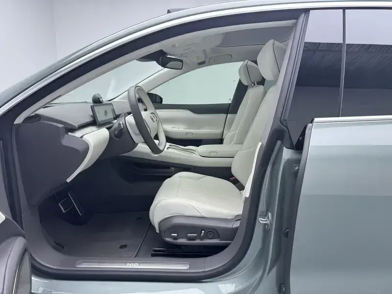 2023 Nio ET7 с пробегом 17 900 км