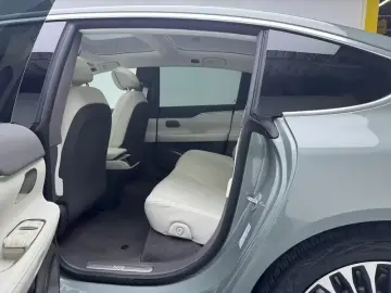 2023 Nio ET7 с пробегом 17 900 км