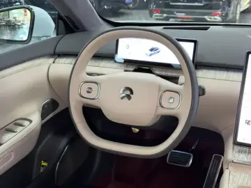 2021 Nio ET7 с пробегом 75 000 км