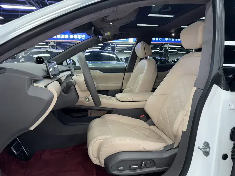 2021 Nio ET7 с пробегом 75 000 км