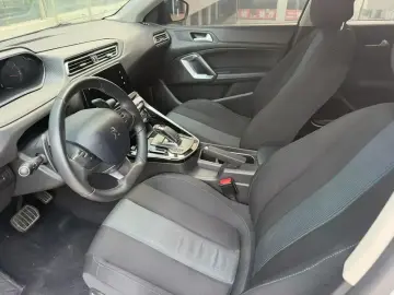2019 Peugeot 308 с пробегом 73 000 км