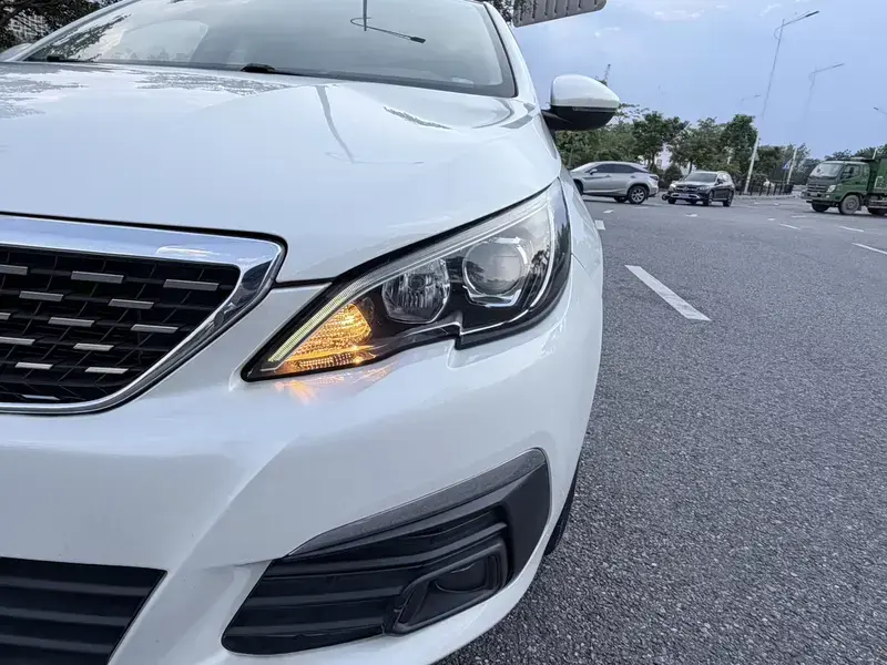 2019 Peugeot 308 с пробегом 55 000 км