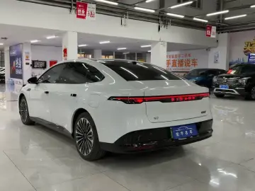 2025 Nissan N7 с пробегом 18 000 км