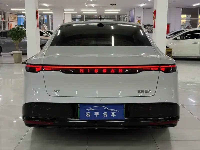 2025 Nissan N7 с пробегом 18 000 км