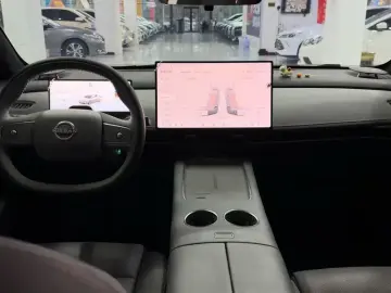 2025 Nissan N7 с пробегом 18 000 км