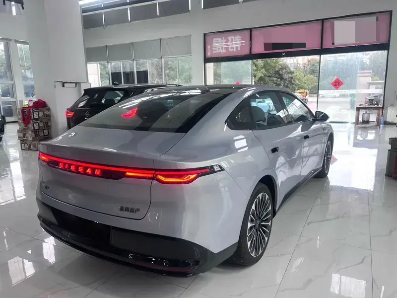 2025 Nissan N7 с пробегом 600 км