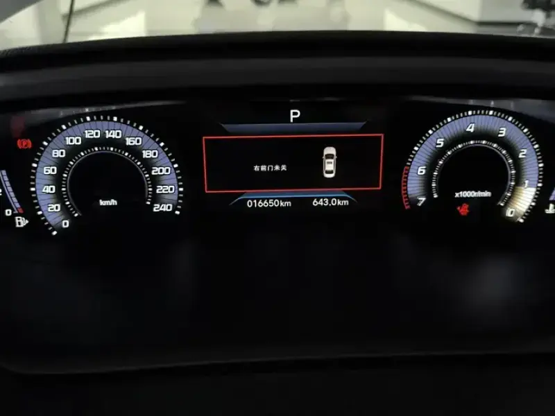 2022 Peugeot 408 с пробегом 17 000 км