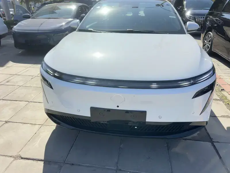 2025 Nissan N7 с пробегом 12 000 км
