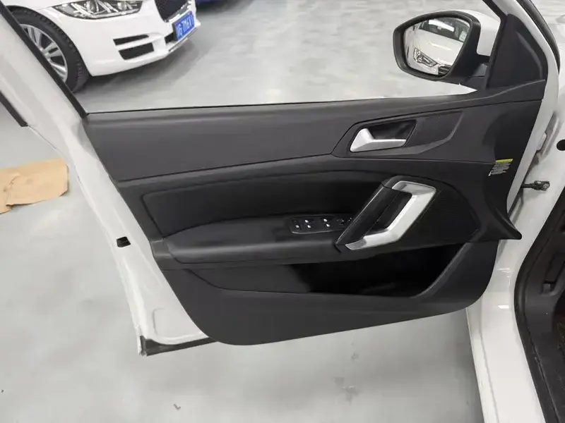 2019 Peugeot 408 с пробегом 78 000 км
