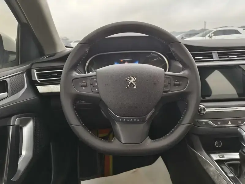2020 Peugeot 408 с пробегом 70 000 км