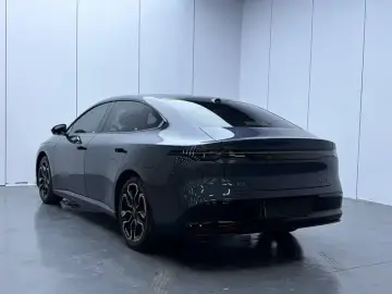 2025 Nissan N7 с пробегом 10 500 км