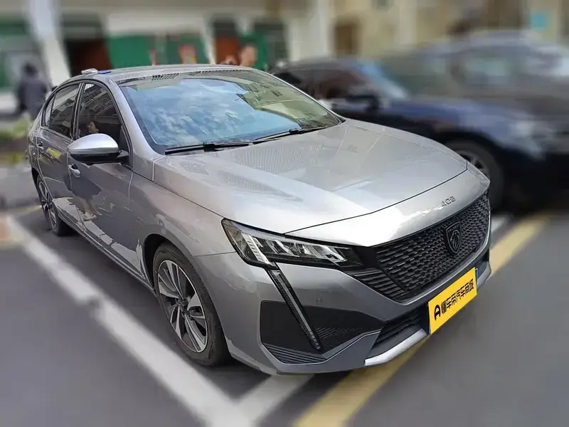 2024 Peugeot 408 с пробегом 12 800 км