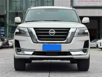 2020 Nissan Patrol с пробегом 100 000 км